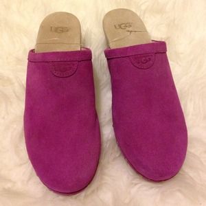 BRAND NEW UGGS SHOES