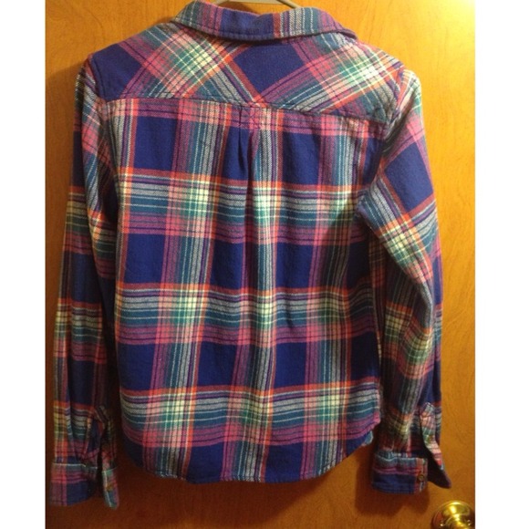 AE Favorite Flannel - Picture 2 of 4