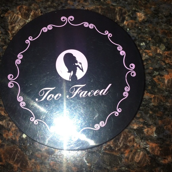 ✨SOLD✨ Too FACED POWDER
