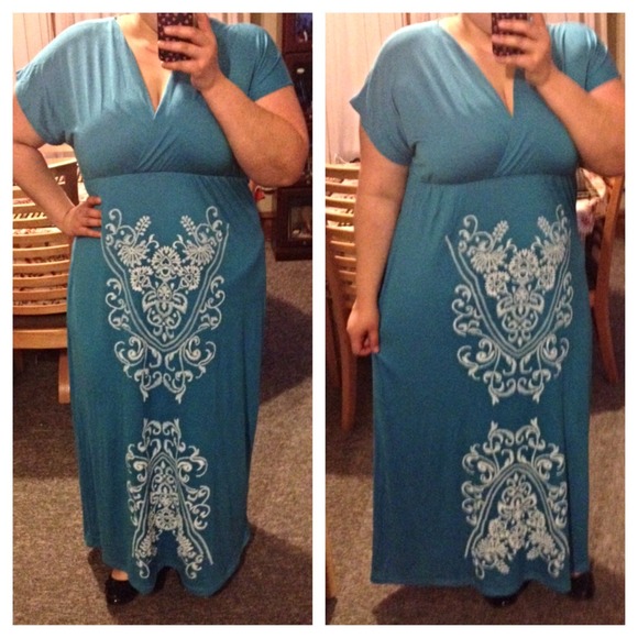 Dresses & Skirts - ✨FLASH SALE✨Teal Maxi