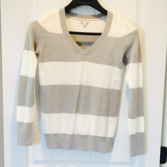 67 gap sweaters gap sweater from brittani s closet 67 gap sweaters gap sweater from brittani s closet