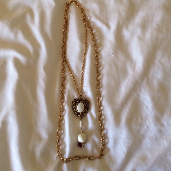 gold heart necklace