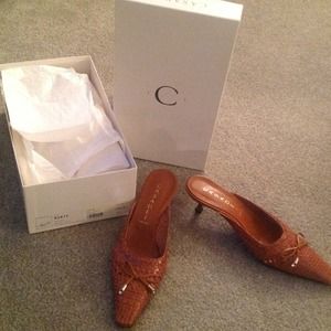 Authentic Casadei woven brown kitten heels