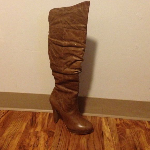 Jessica Simpson knee boots!!