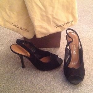 🚫SOLD🚫 Louis Vuitton black suede heels