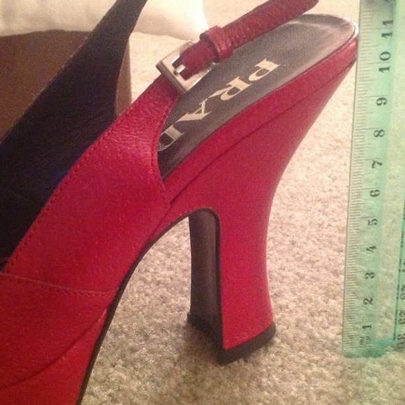 🔶SOLD!🔶 PRADA red chunky heels - Picture 4 of 4