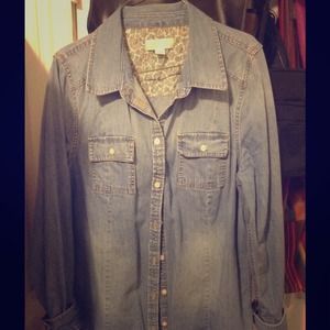 Forever 21 plus size XL denim button up!!