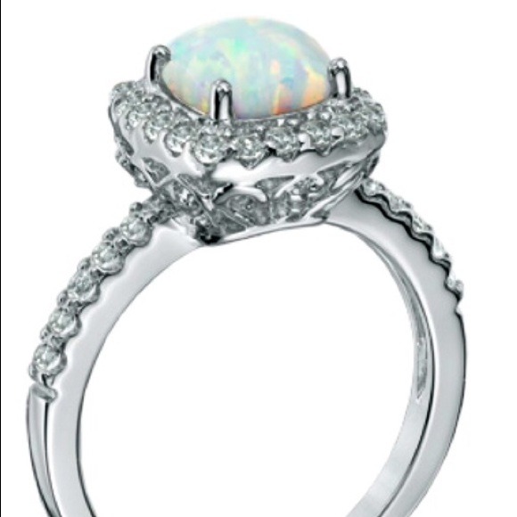 Opal ring size 7 - Picture 2 of 2