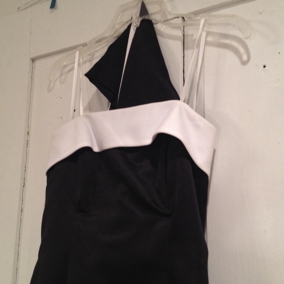 Black & White Formal Gown - Picture 2 of 4