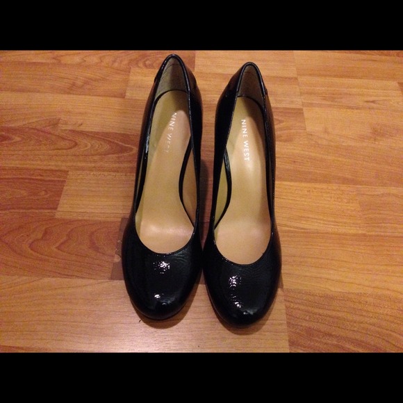 BUNDLE - Nine West Wedge n GAP flats