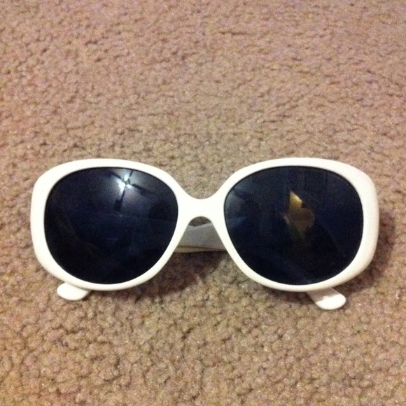 White sunglasses