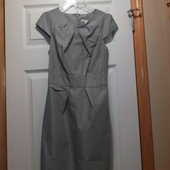 SOLD!!!!!!NWT Banana Republic size 2