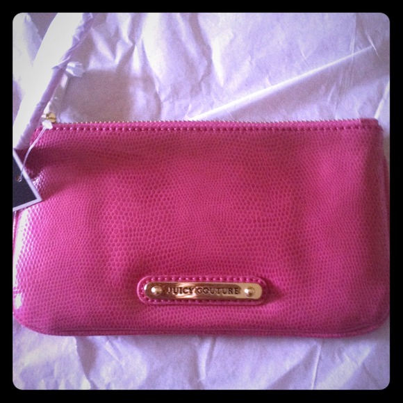 🎉SOLD🎉 Juicy Couture pink leather wristlet case