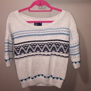 Pull over sweater