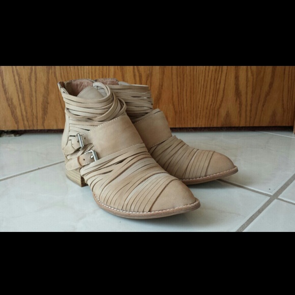 Jeffrey Campbell Isley Ankle Boot