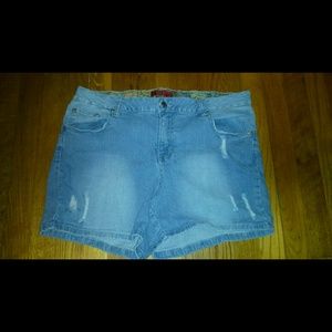 Zanadi Shorts "On hold" @thebean81