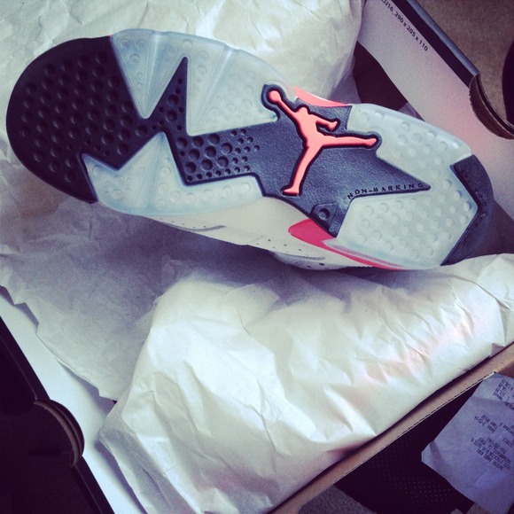 Jordan White Infared 6s