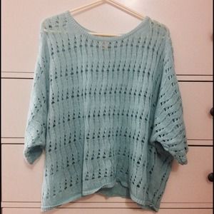LOOSE KNIT SWEATER