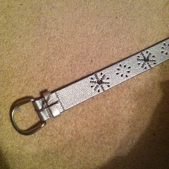 Silver belt with rhinestone studs - Picture 1 of 2