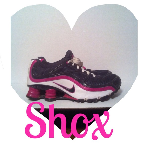 Nike Shox ⏳ Temp Price Reduction!