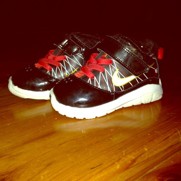 Infant nike shoes