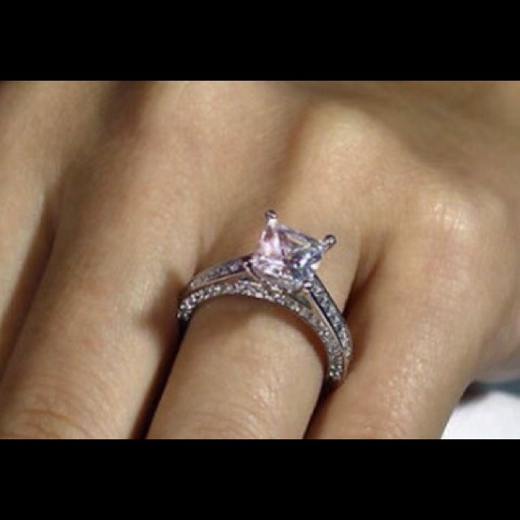 Princess cut Cz ring