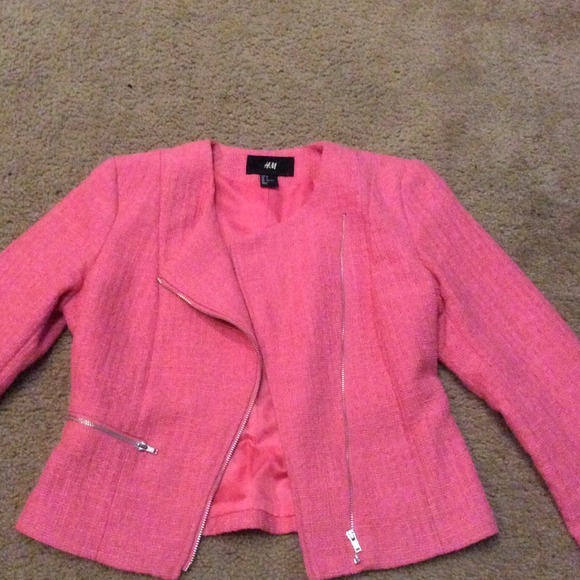 Pink blazer,red skirt & woolen skirt