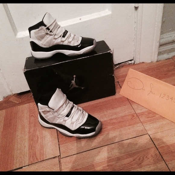 Woman Air Jordan - Picture 2 of 4