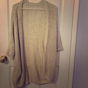Brandy Melville Finn cardigan