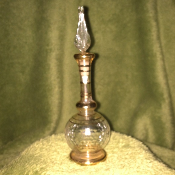 Perfume bottle - Picture 1 of 2