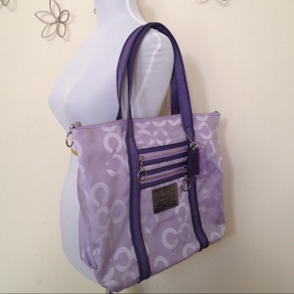 SOLD !!! Lavender coach poppy bag