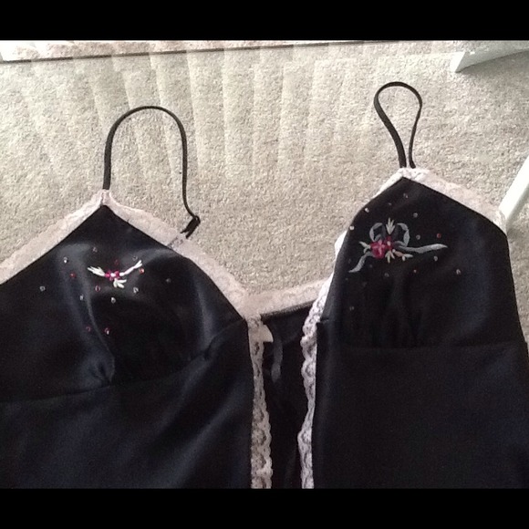 🔴SOLD🔴SEXY VICTORIA'S SECRET BABYDOLL - Picture 3 of 4