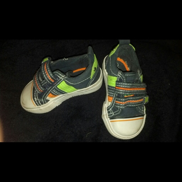 Toddler shoes suorr cute - Picture 1 of 3