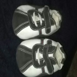 Boys shoes