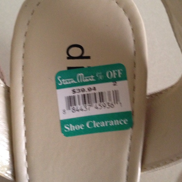 Nude summer sandals - Picture 2 of 3