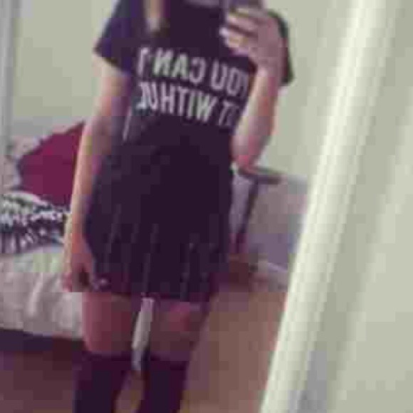 Brandy Melville crop tee