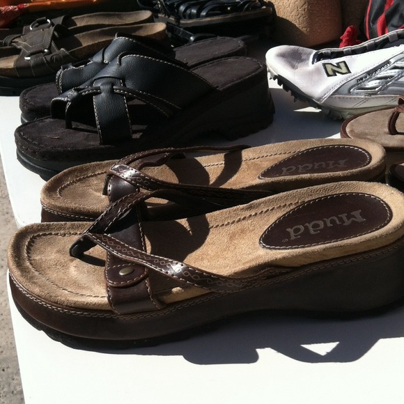 Shoes - Picture 3 of 4