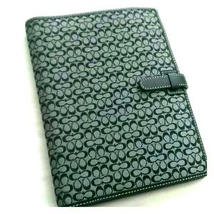 REDUCED PRICE: Coach Organizer