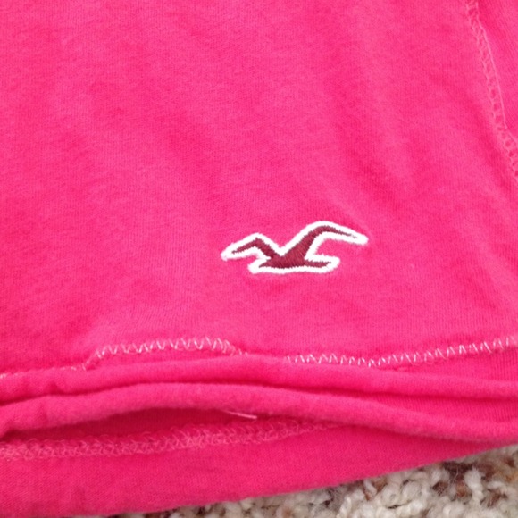 Halter top - Picture 2 of 3