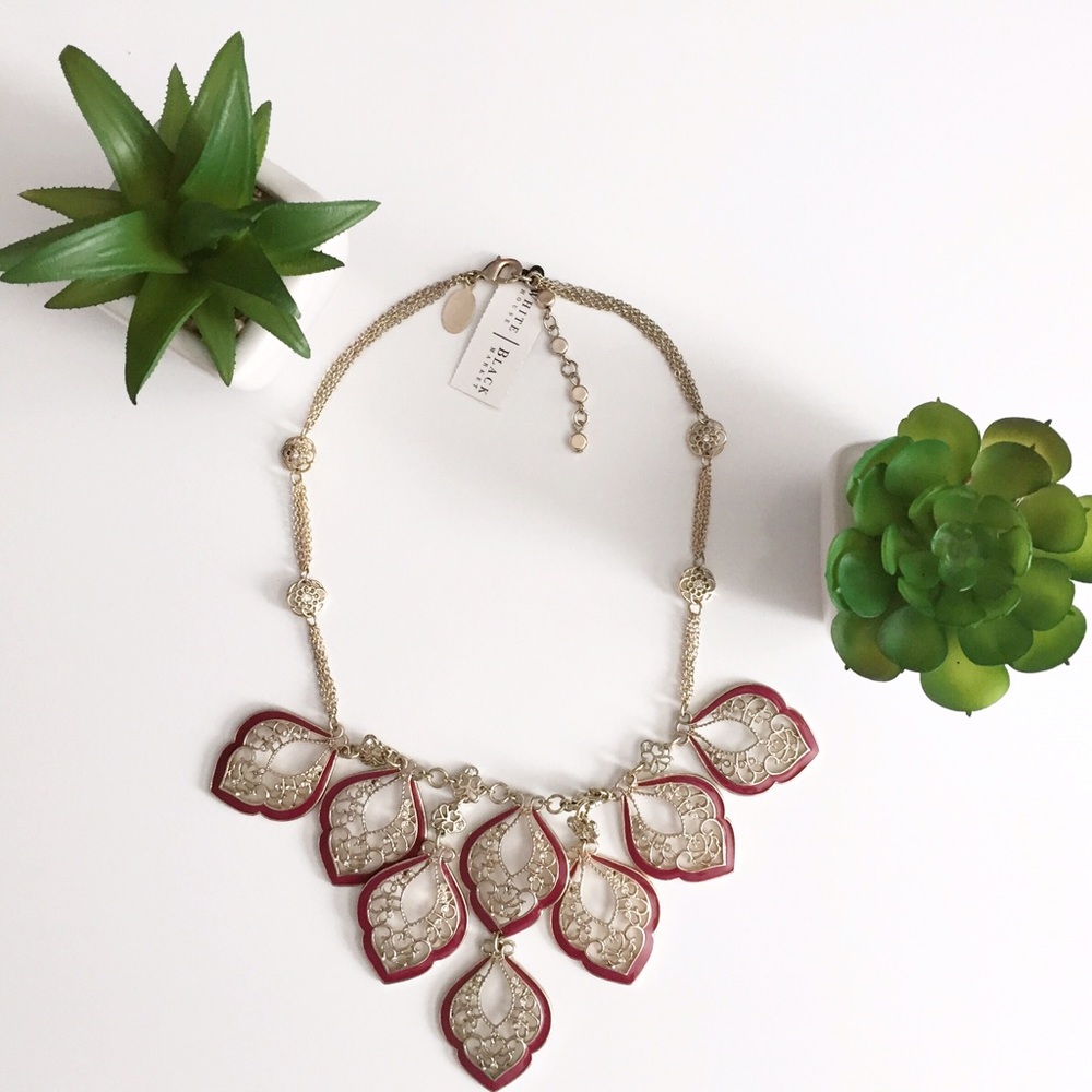 White House Black Market Necklace