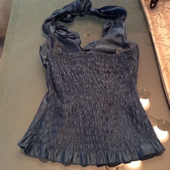 Top - Picture 2 of 2