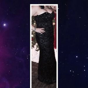 Vintage Style Sexy Lace & Beaded Gown