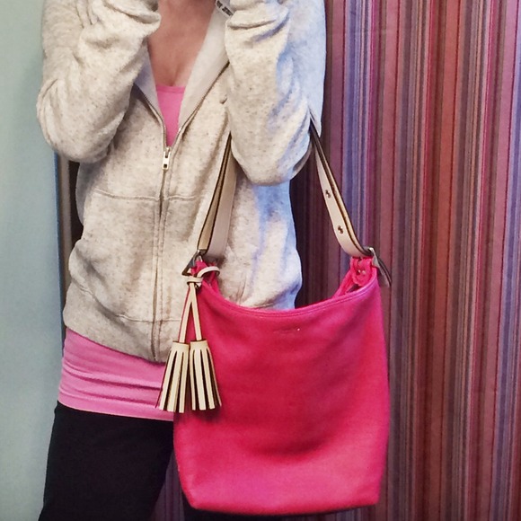 ⚠️RESERVED FOR @erincap⚠️Coach Legacy Duffle