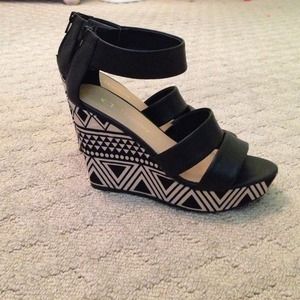 Tribal wedges