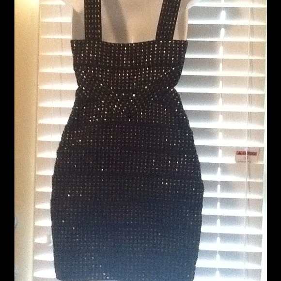 👗Dress - Picture 2 of 4