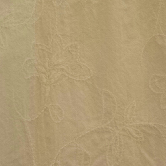 **SOLD**White Embroidered Dress - Picture 3 of 3