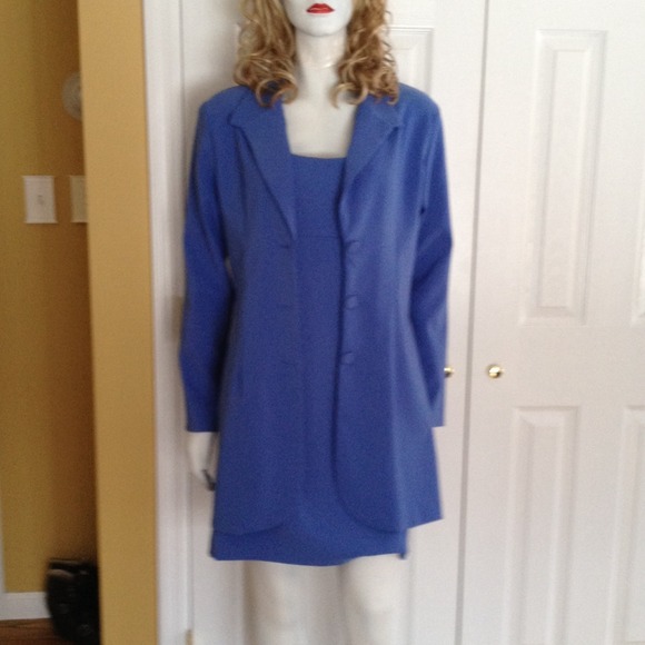 Alyn Paige 2 piece coat suit dress