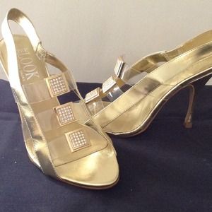 Metallic Gold w. GemStone Accents Pumps NIB