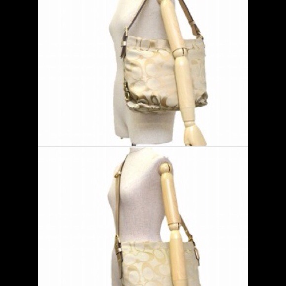 👜COACH BRAND NEW SOLD ON ANOTHER SITE - Picture 2 of 4