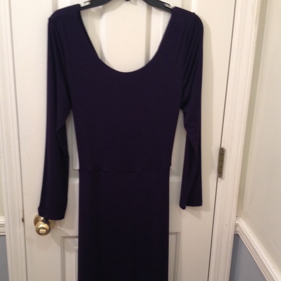 Purple long sleeve dress with cut out back & slits - Picture 2 of 4